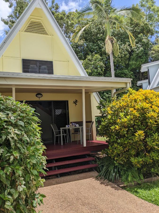 Canopy 5 Chalet Villa Nelly Bay Exterior photo